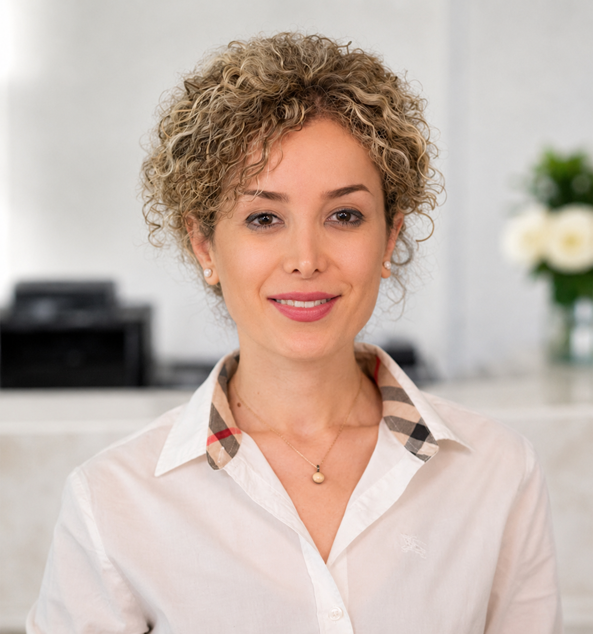 Dr. Parisa Farmand